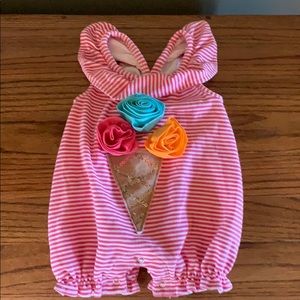 Adorable Infant Ice-cream Bubble